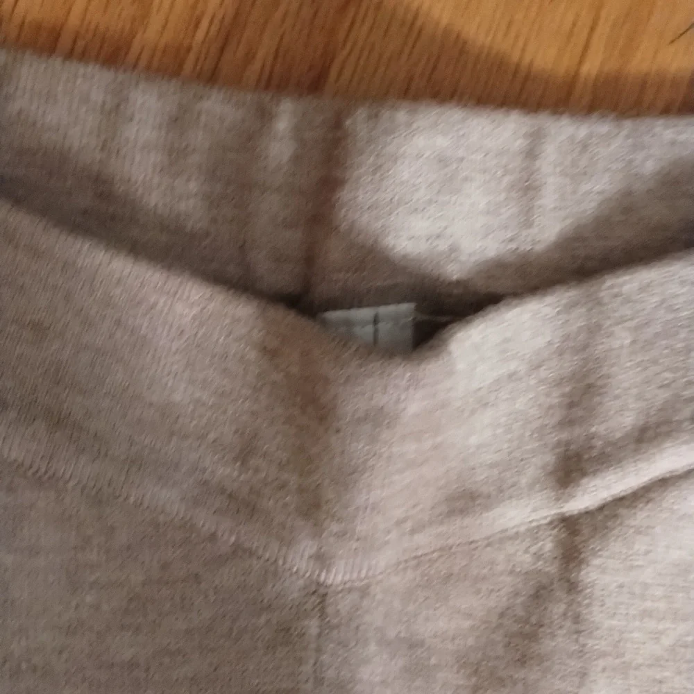 NWOT Wynne Layers oatmeal sweater knit joggers Sz MP